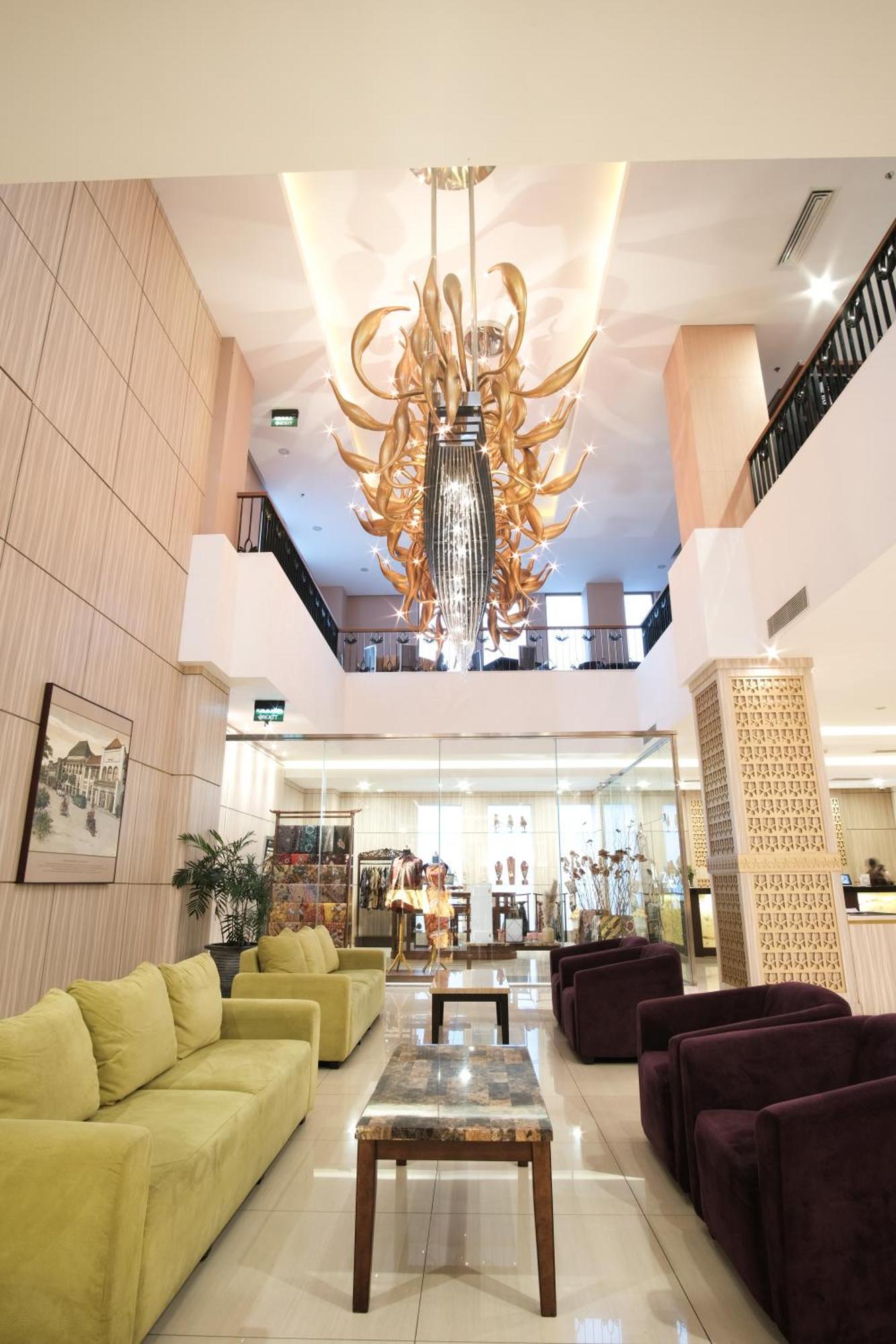 Hotel Chanti Managed By Tentrem Hotel Management Indonesia Semarang Exteriör bild