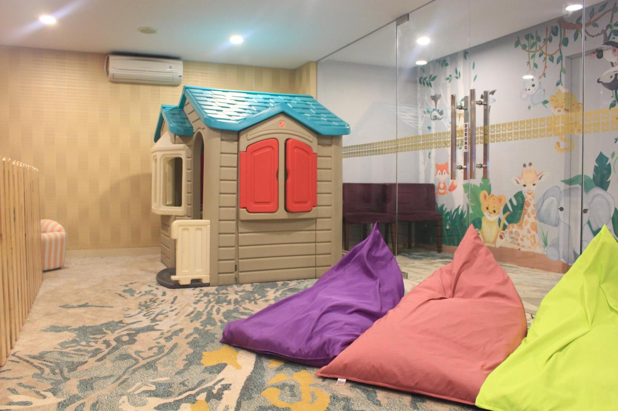 Hotel Chanti Managed By Tentrem Hotel Management Indonesia Semarang Exteriör bild
