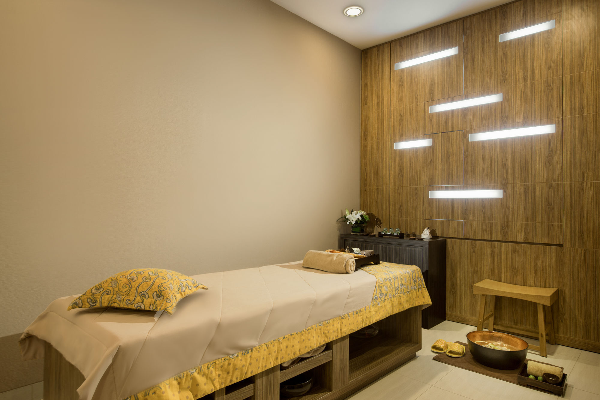 Hotel Chanti Managed By Tentrem Hotel Management Indonesia Semarang Exteriör bild